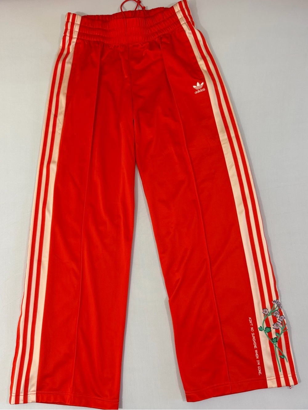 šRARE Adidas Originals Aināt No Sunshine When Iām Gone Floral Track Set NWT/NWOT - Picture 4 of 15